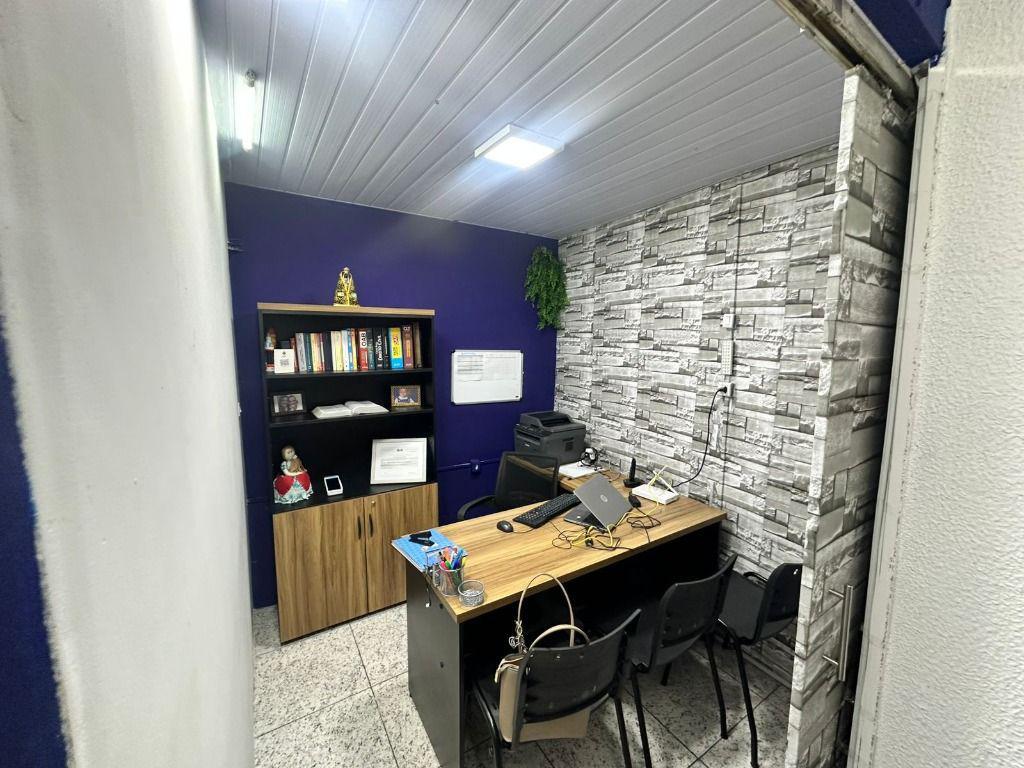 Casa, Nações Unidas, 5 Quartos, 2 Vagas, 1 Suíte