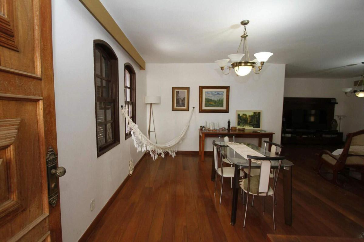 Casa, Santo Antônio, 5 Quartos, 4 Vagas, 2 Suítes