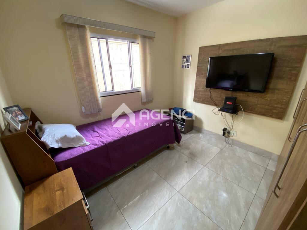 Casa, Santa Maria, 3 Quartos, 0 Vaga, 0 Suíte