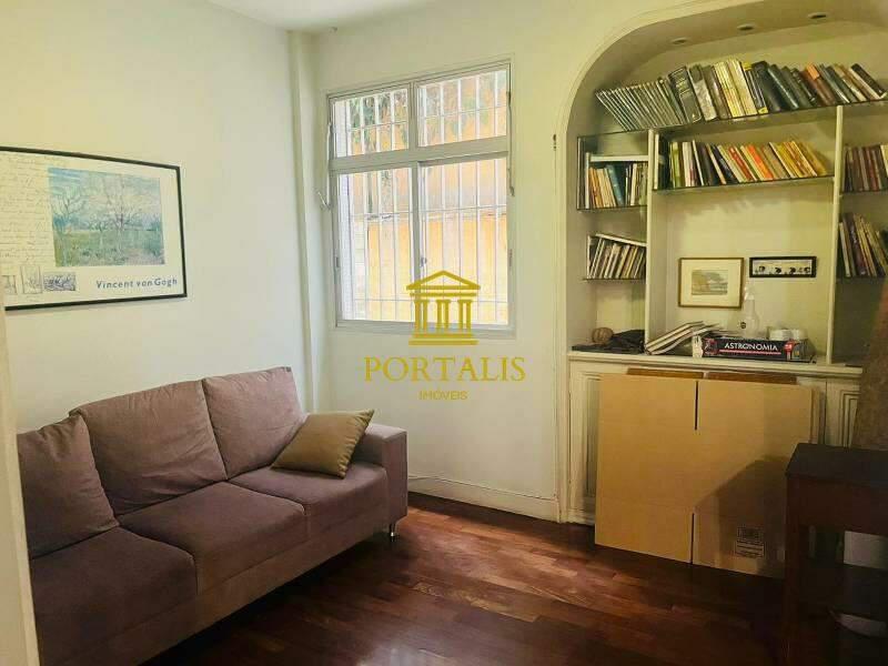 Apartamento, Funcionários, 4 Quartos, 2 Vagas, 1 Suíte