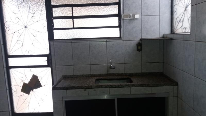 Casa, Centro, 4 Quartos, 0 Vaga, 1 Suíte