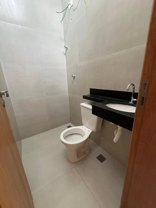 Casa, Santa Mônica, 2 Quartos, 1 Vaga, 2 Suítes