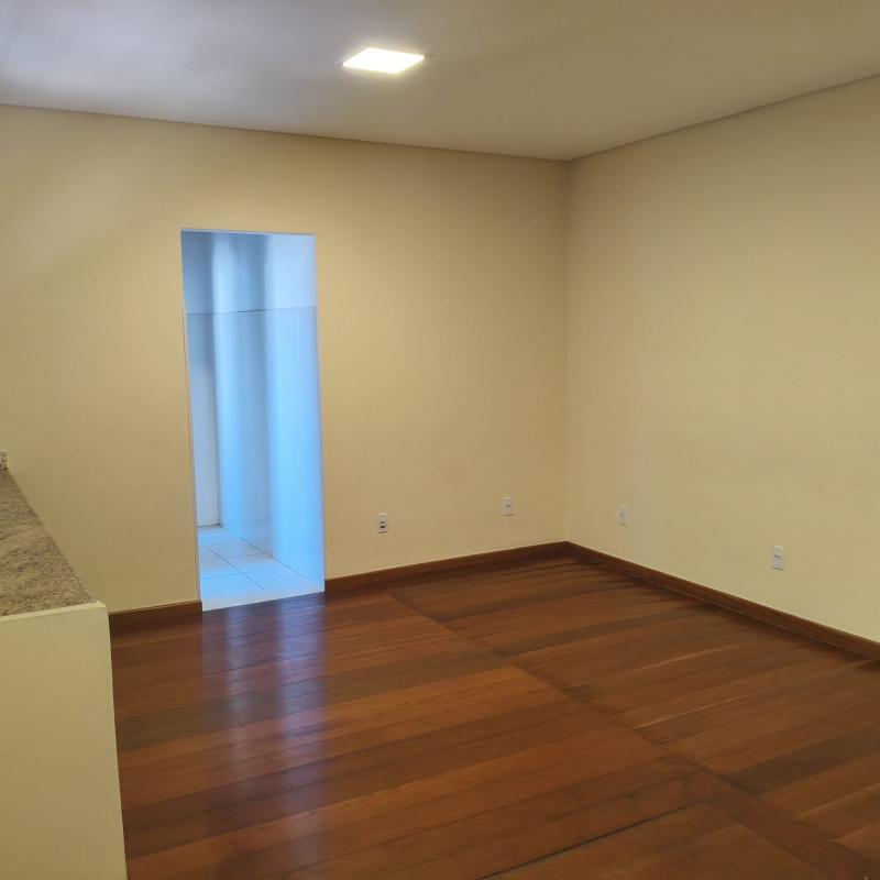 Sala, Nova Suíssa, 0 Quarto, 0 Vaga