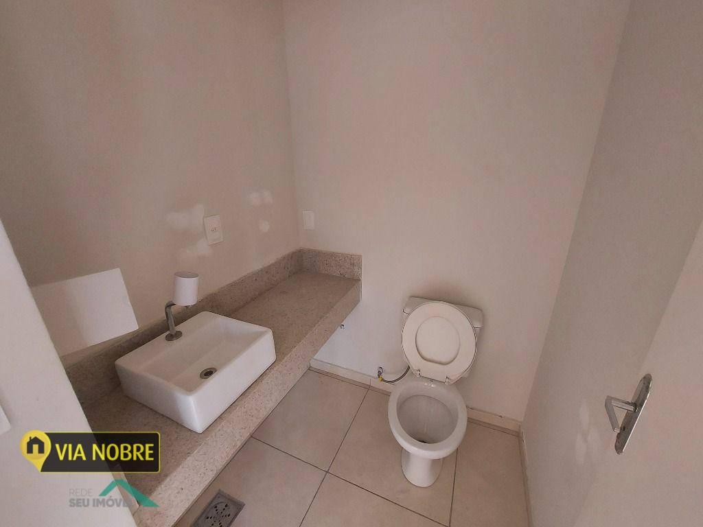 Sala, Funcionários