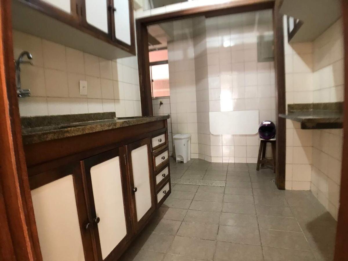 Apartamento, Estoril, 2 Quartos, 1 Vaga, 1 Suíte