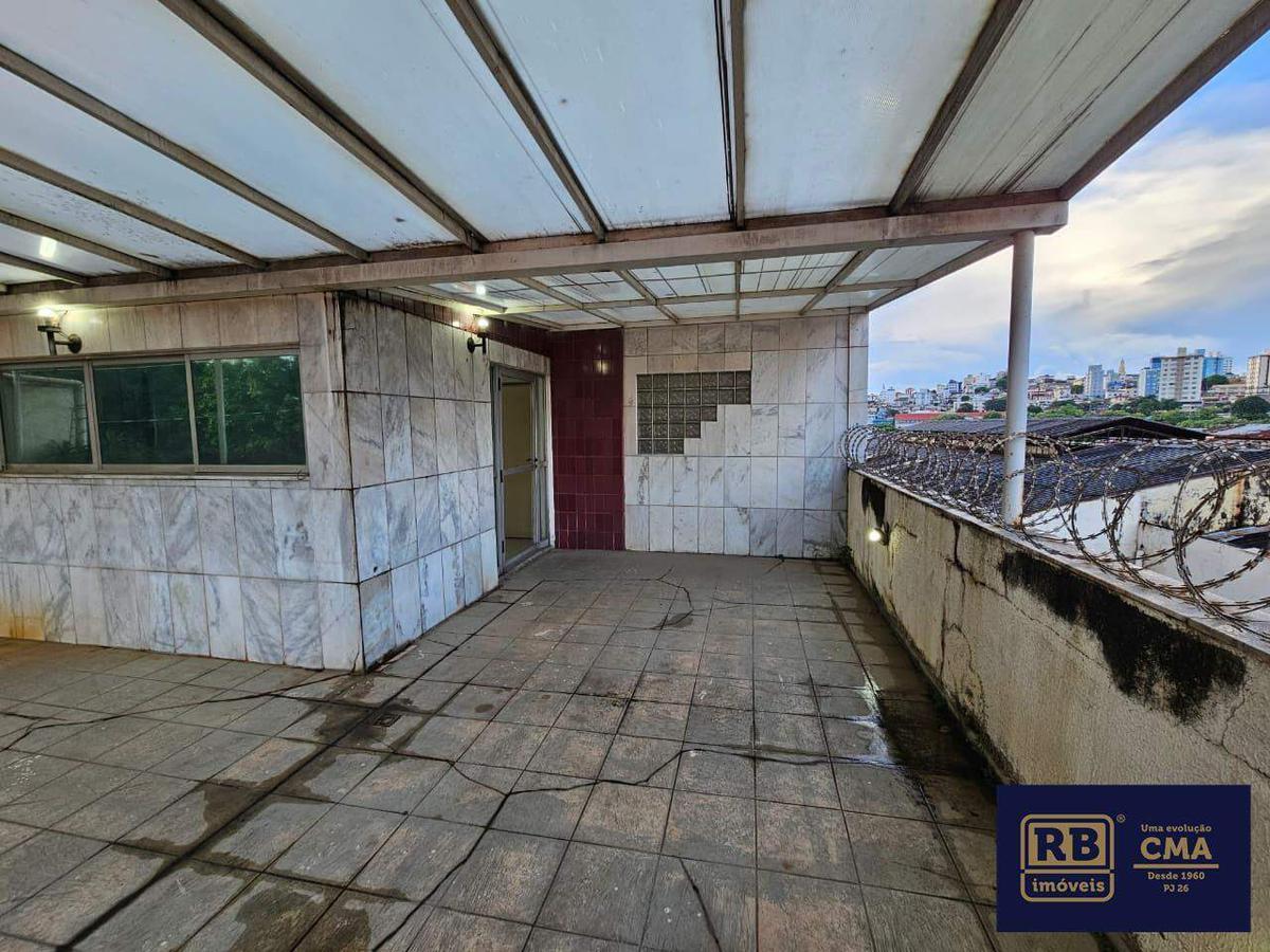 Sala, Barro Preto, 0 Quarto, 4 Vagas