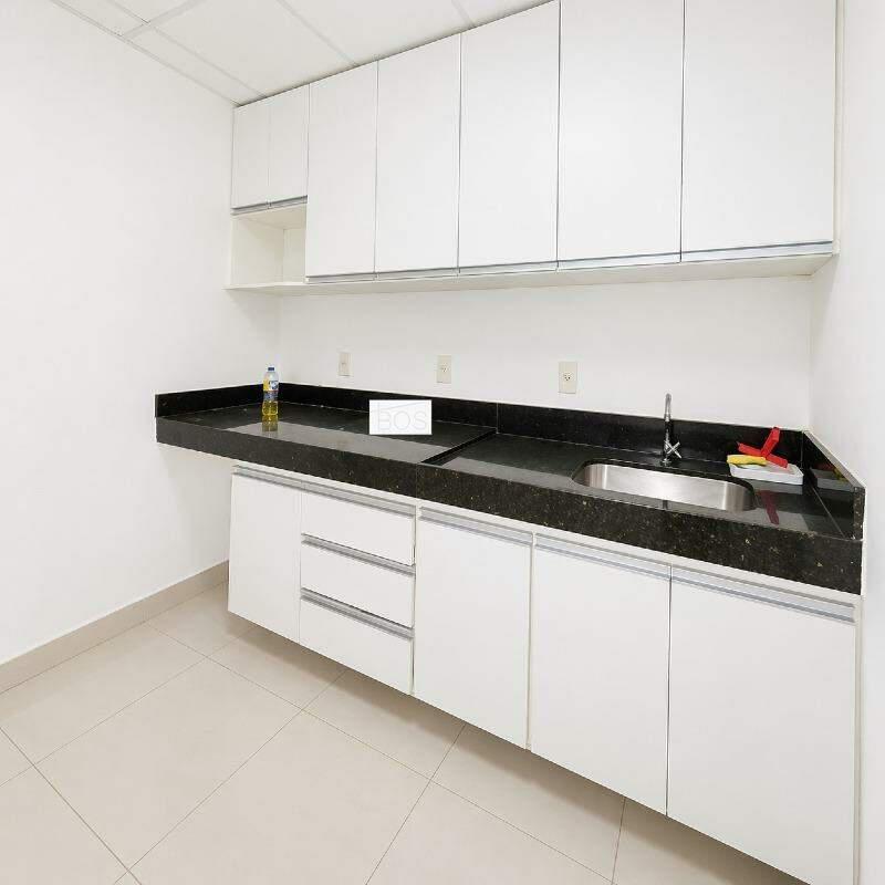 Andar, Centro, 0 Quarto, 4 Vagas