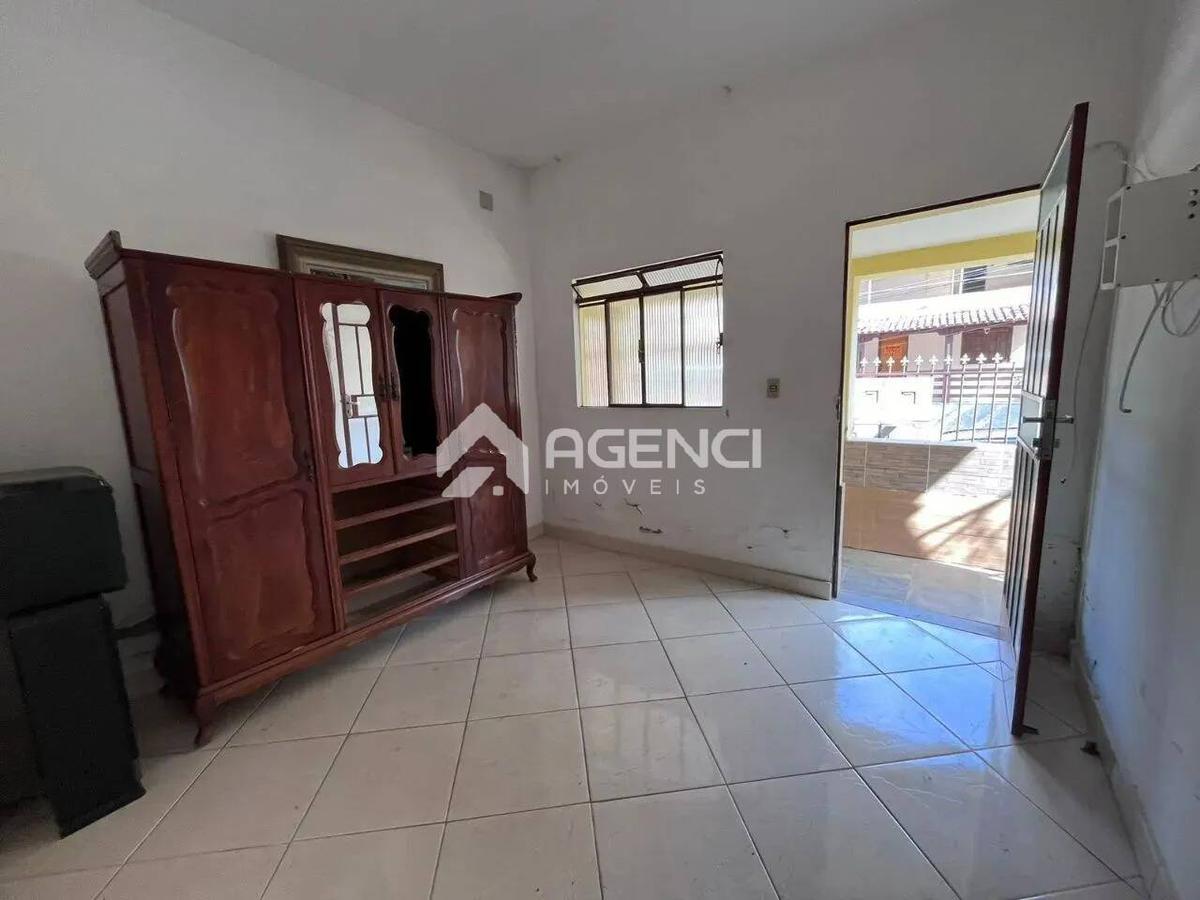 Casa, Camargos, 3 Quartos, 0 Vaga, 0 Suíte