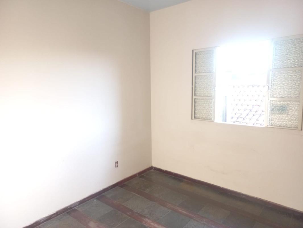 Casa, Planalto, 4 Quartos, 3 Vagas, 1 Suíte