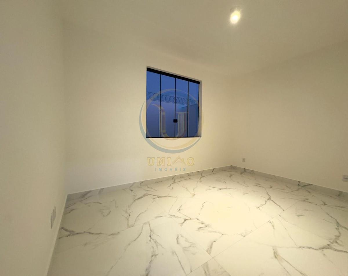 Casa, Novo Centro, 3 Quartos, 2 Vagas, 1 Suíte