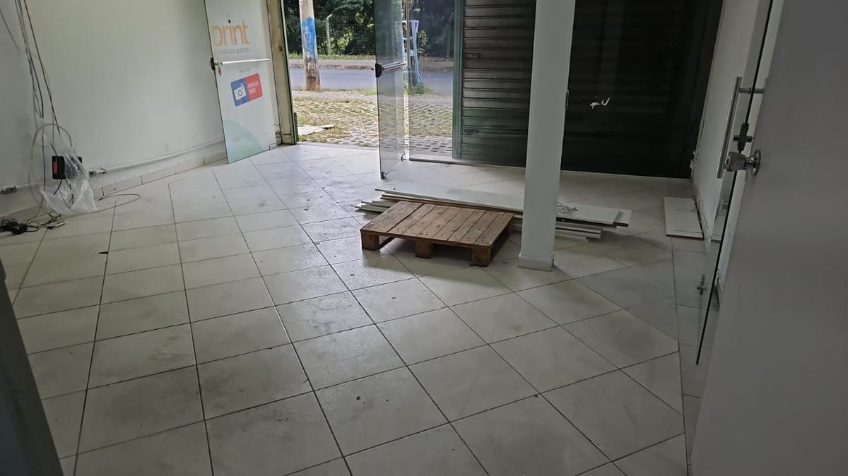 Andar, Castelo, 0 Quarto, 0 Vaga