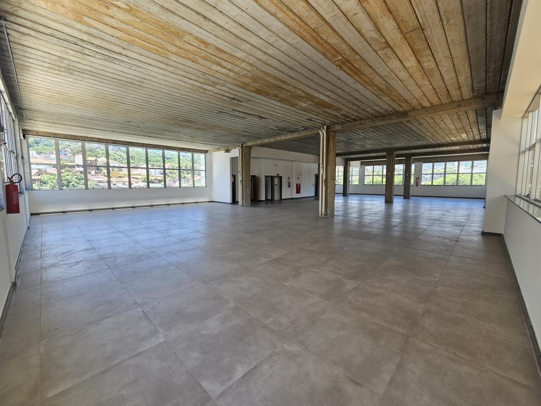 Andar, Estoril, 1 Quarto, 5 Vagas