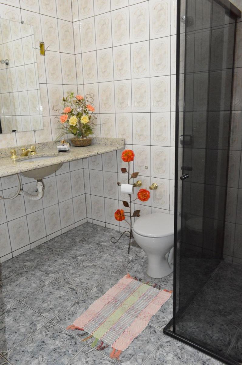 Casa, Trevo, 2 Quartos, 10 Vagas, 1 Suíte