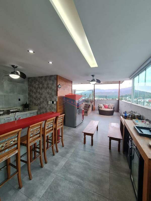 Cobertura, Funcionários, 4 Quartos, 4 Vagas, 2 Suítes