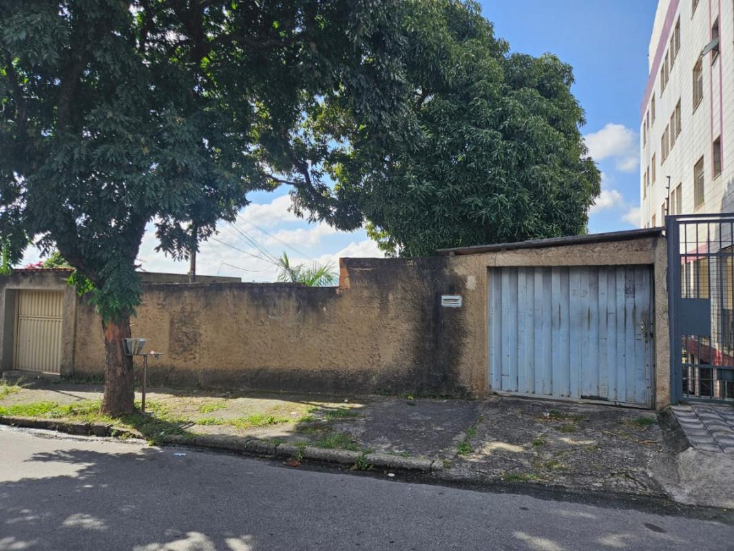 Lote, João Pinheiro, 0 Quarto, 0 Vaga