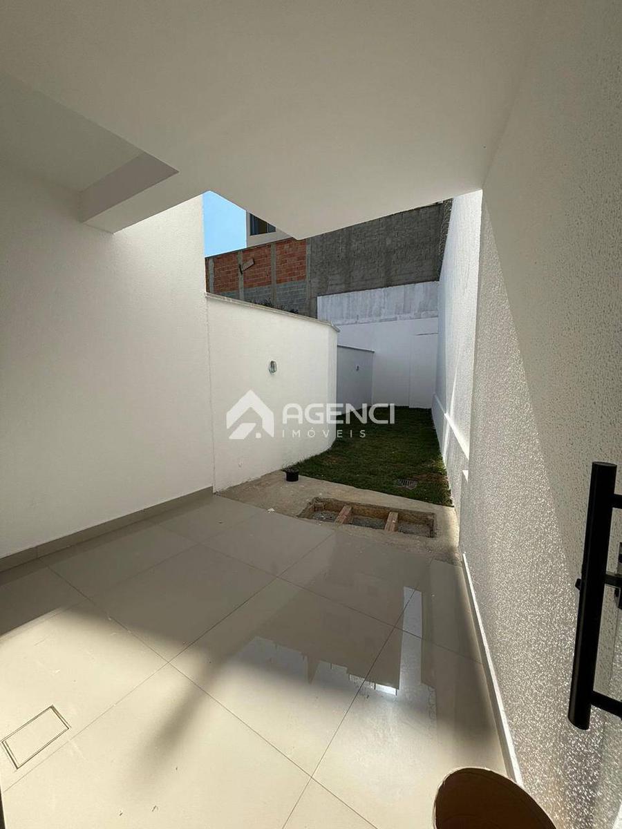 Casa, Vale das Orquídeas, 3 Quartos, 0 Vaga, 1 Suíte