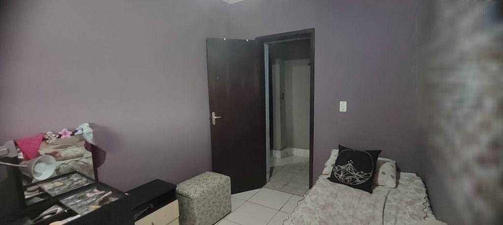 Casa, Nações Unidas, 4 Quartos, 0 Vaga, 1 Suíte