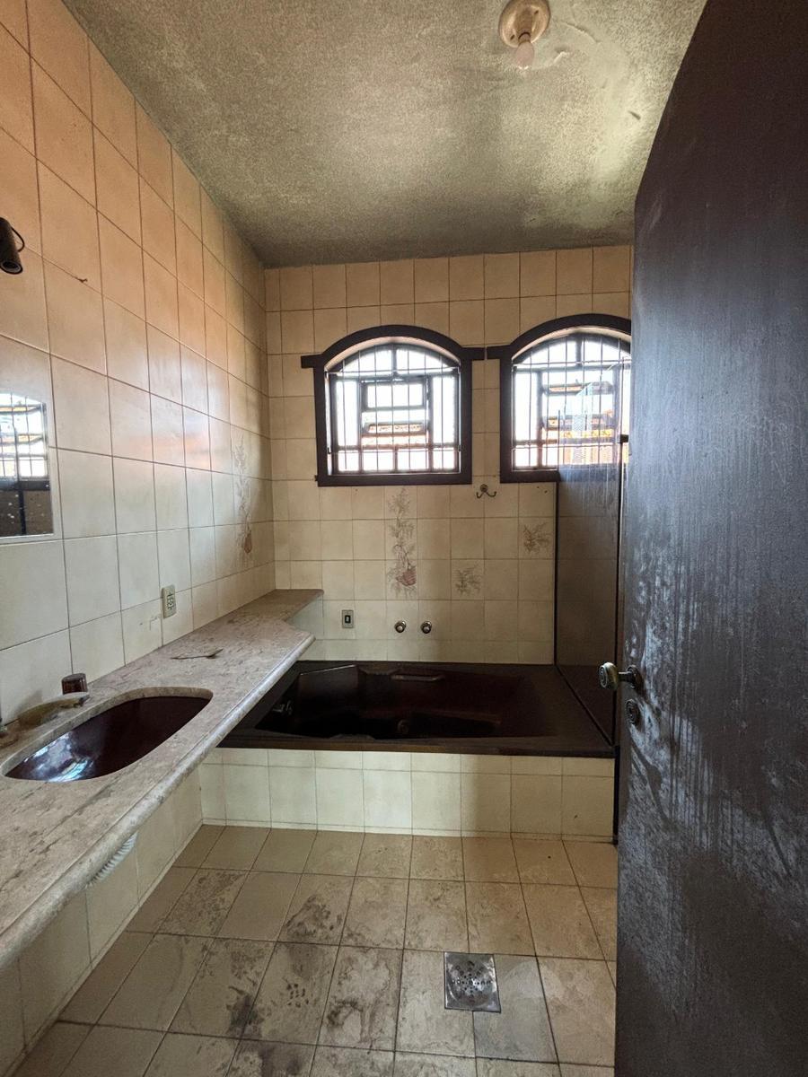 Casa, Carlos Prates, 6 Quartos, 2 Vagas