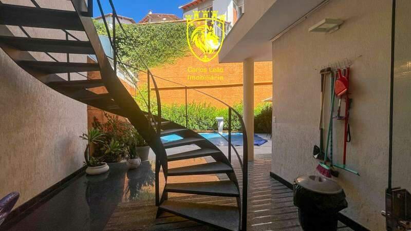 Casa, Vila Paris, 6 Quartos, 7 Vagas, 2 Suítes