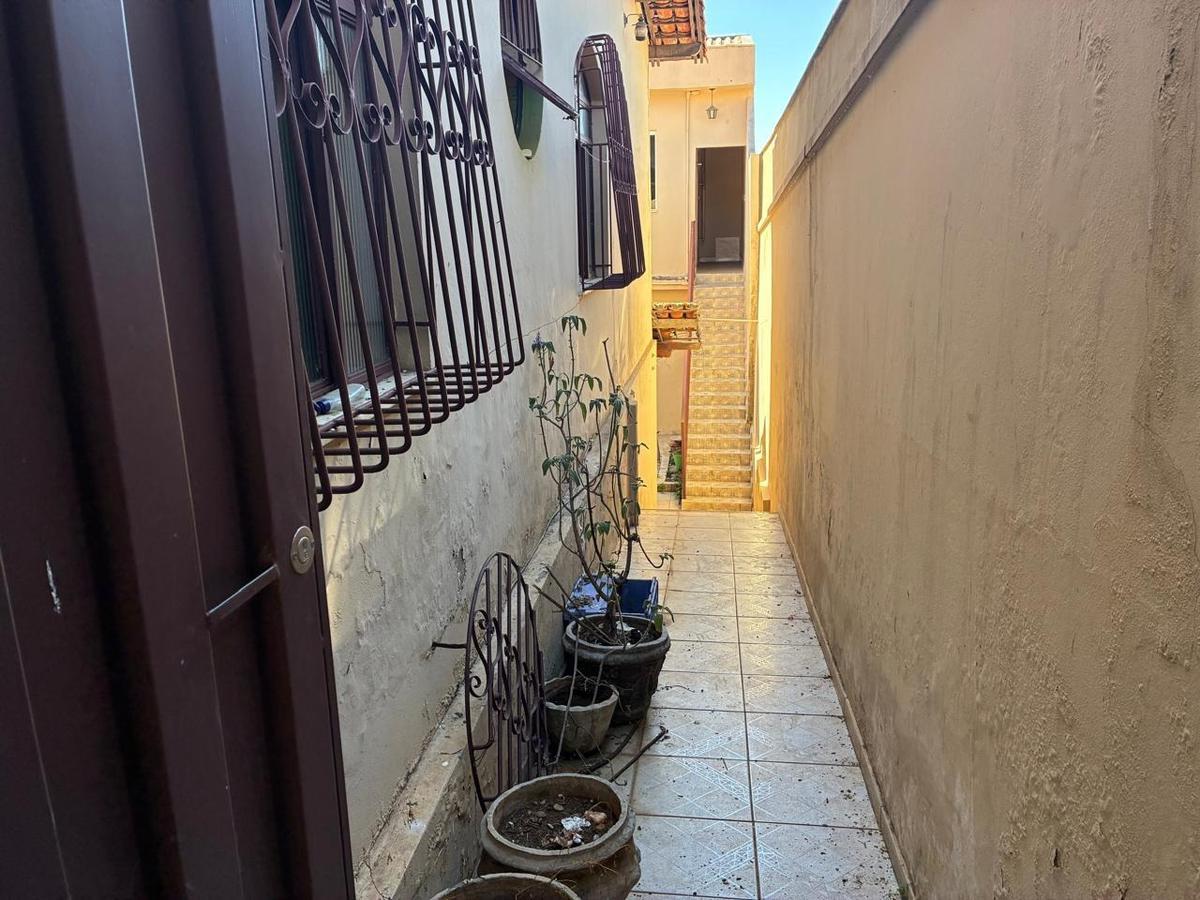 Casa, Santa Branca, 3 Quartos, 3 Vagas, 1 Suíte