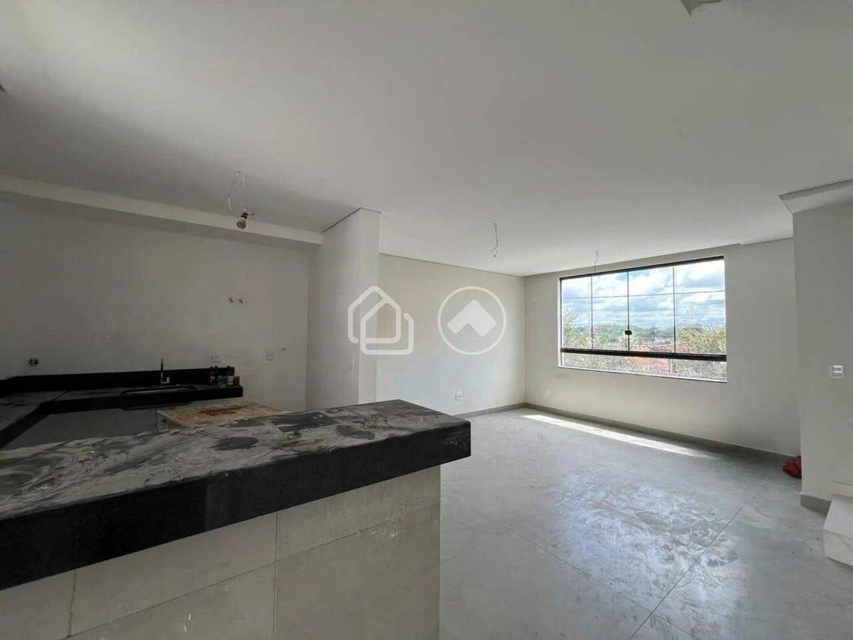 Casa, Ouro Preto, 3 Quartos, 4 Vagas, 1 Suíte