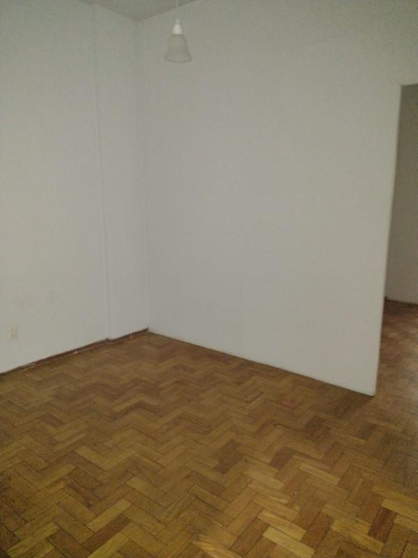 Quitinete, Barro Preto, 1 Quarto, 0 Vaga