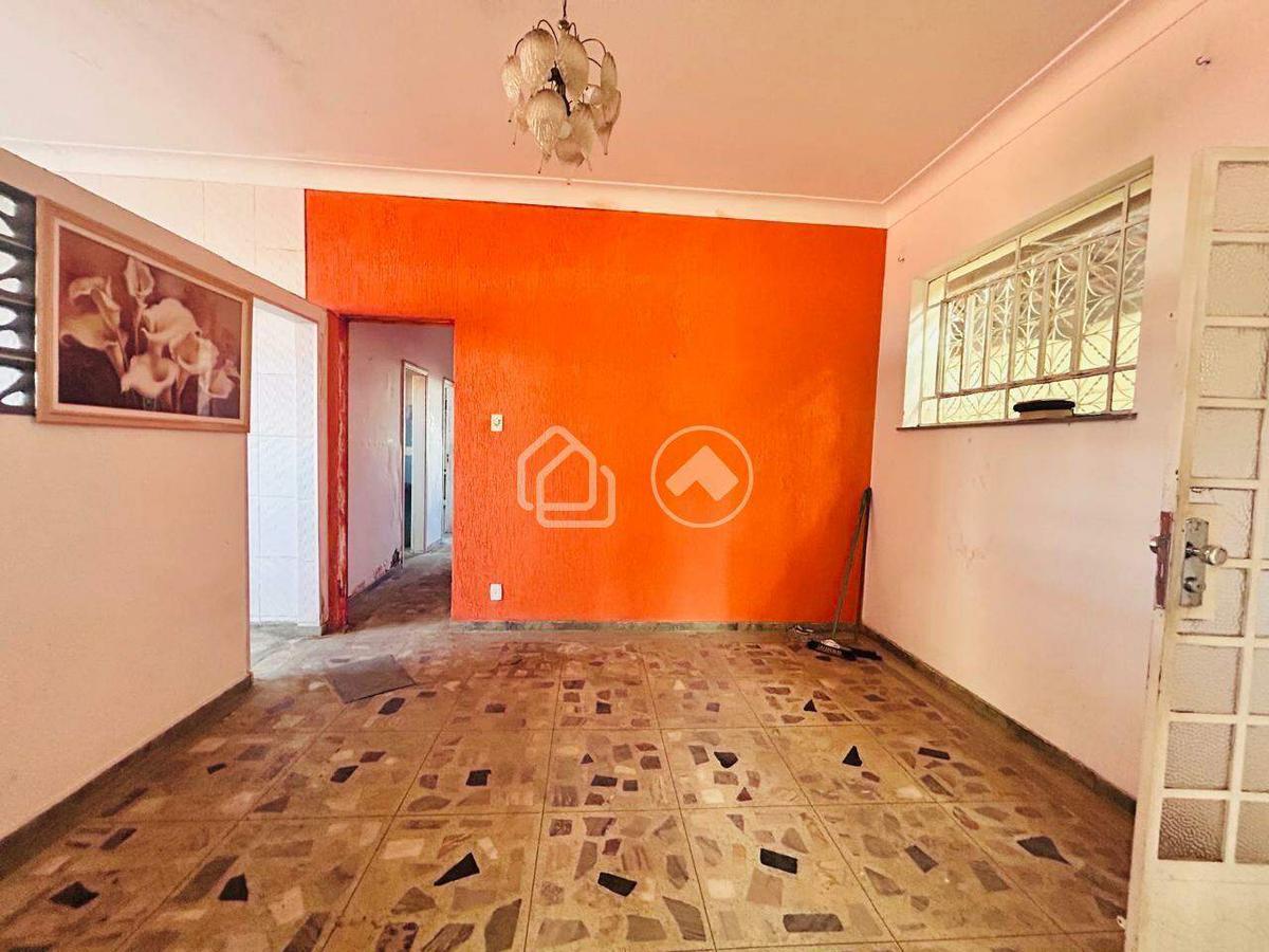 Casa, Caiçaras, 3 Quartos, 5 Vagas, 1 Suíte