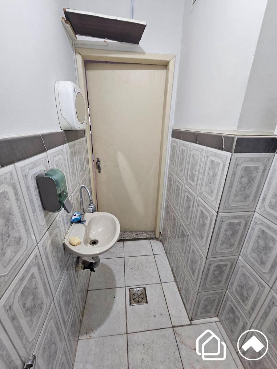 Sala, Centro
