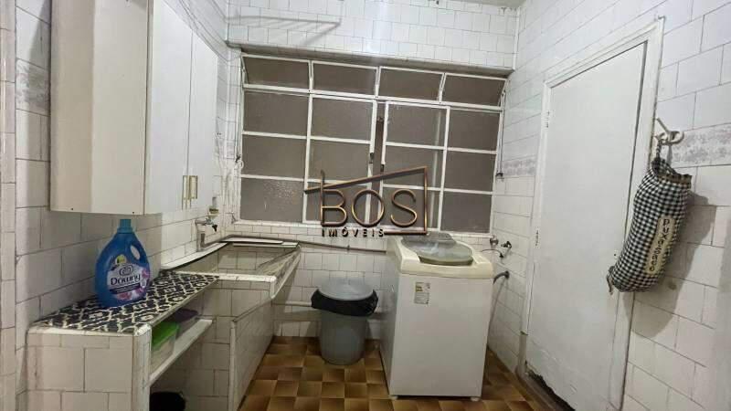 Apartamento, Centro, 4 Quartos, 0 Vaga, 1 Suíte