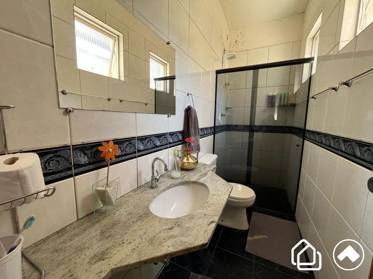 Casa, Buritis, 5 Quartos, 5 Vagas, 1 Suíte