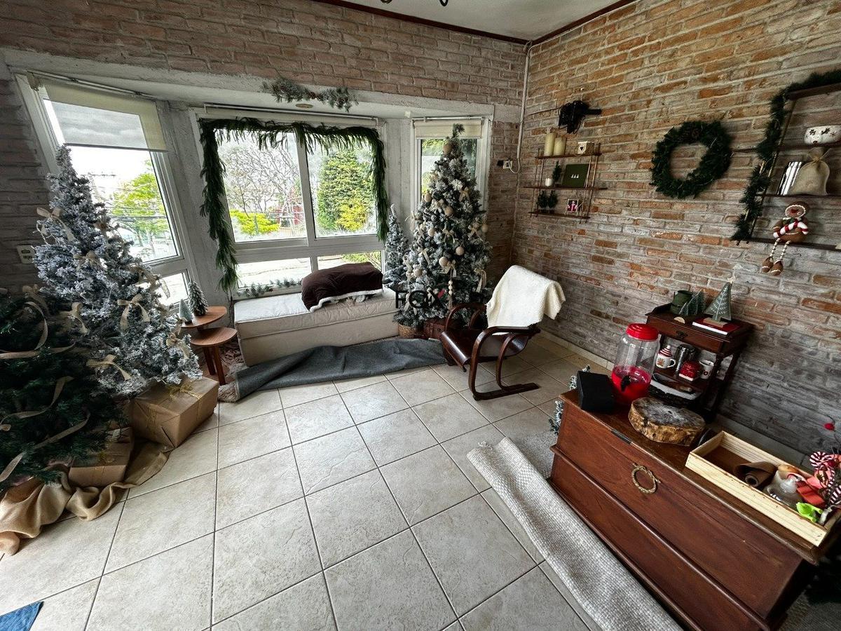 Casa, Estoril, 4 Quartos, 6 Vagas, 1 Suíte