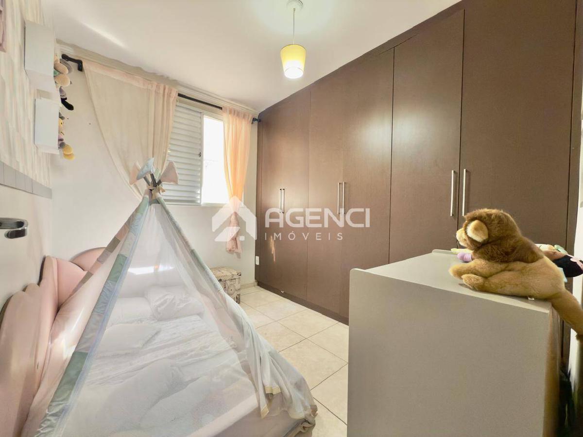 Casa, Cabral, 3 Quartos, 0 Vaga, 1 Suíte