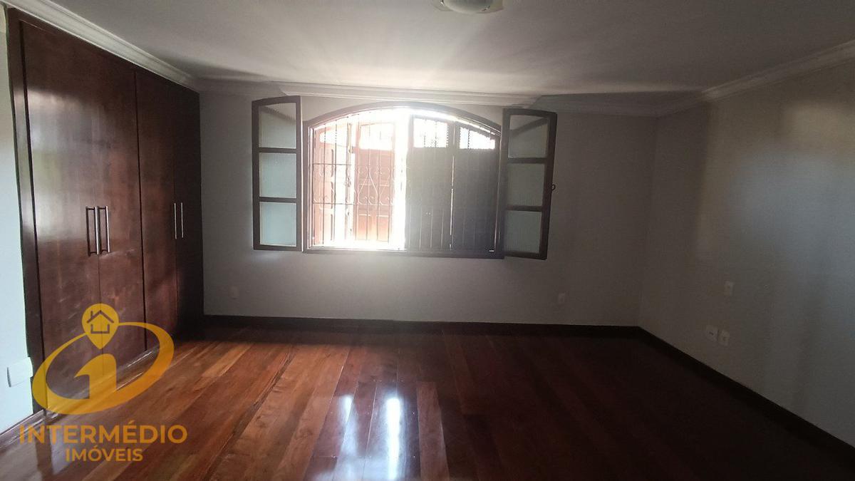 Casa, Álvaro Camargos, 4 Quartos, 4 Vagas, 1 Suíte