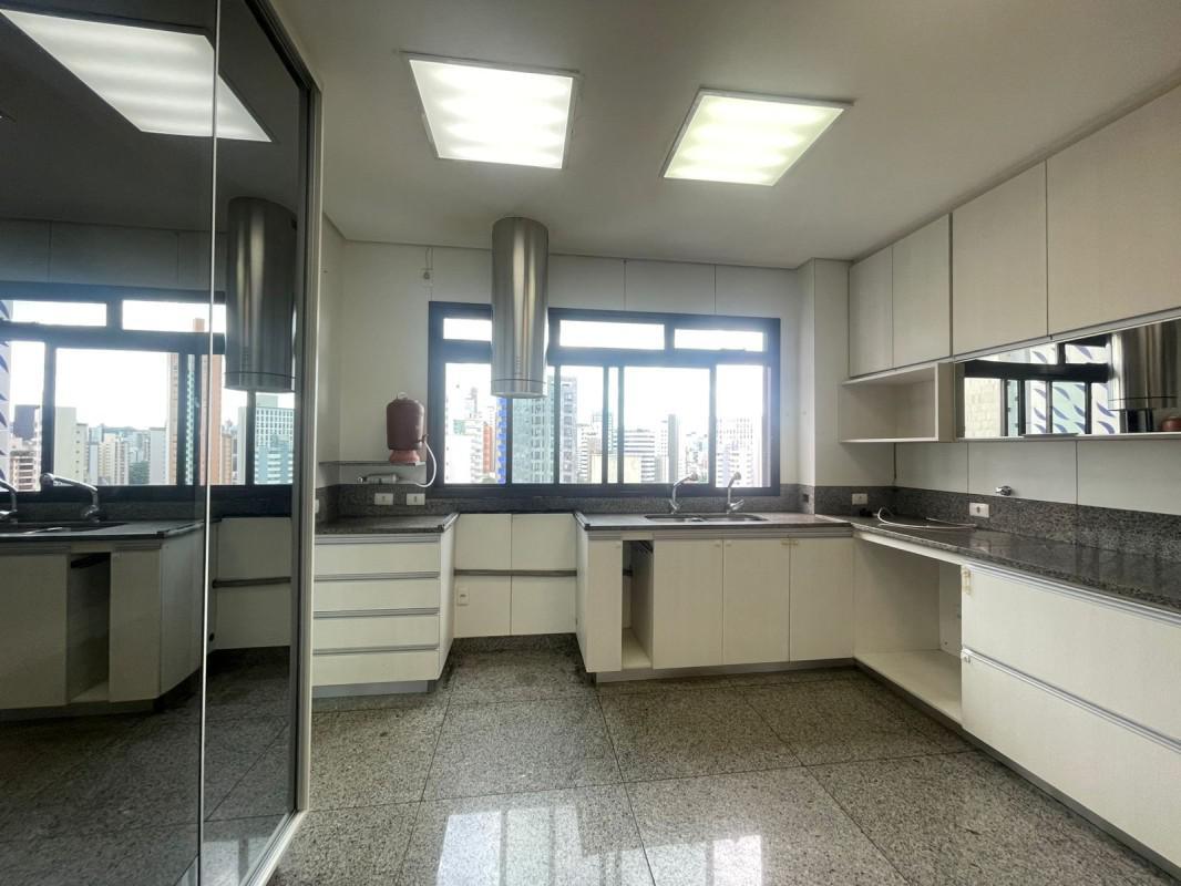 Apartamento, Funcionários, 4 Quartos, 3 Vagas, 2 Suítes