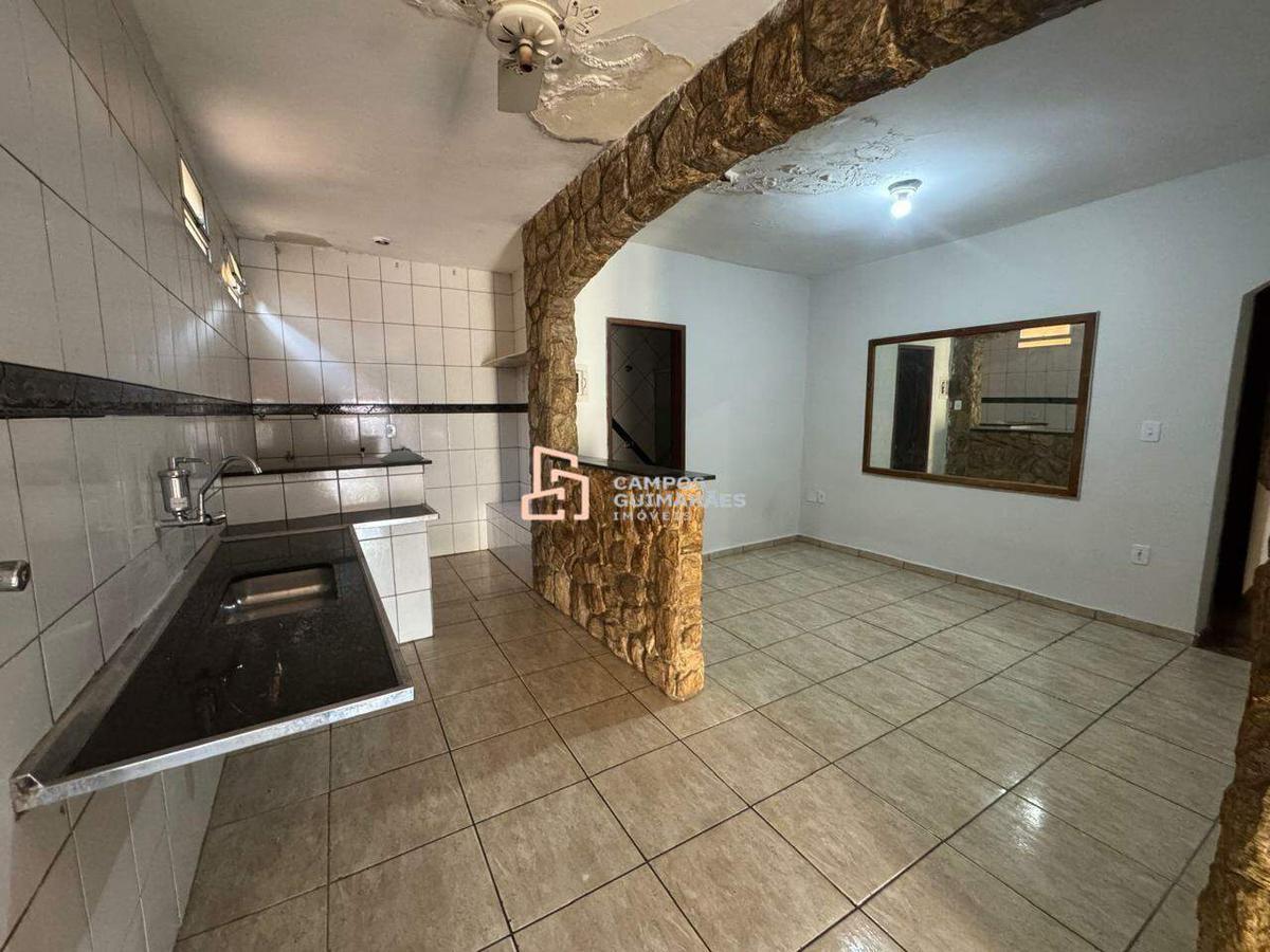 Casa, Solar do Barreiro, 3 Quartos, 4 Vagas, 1 Suíte