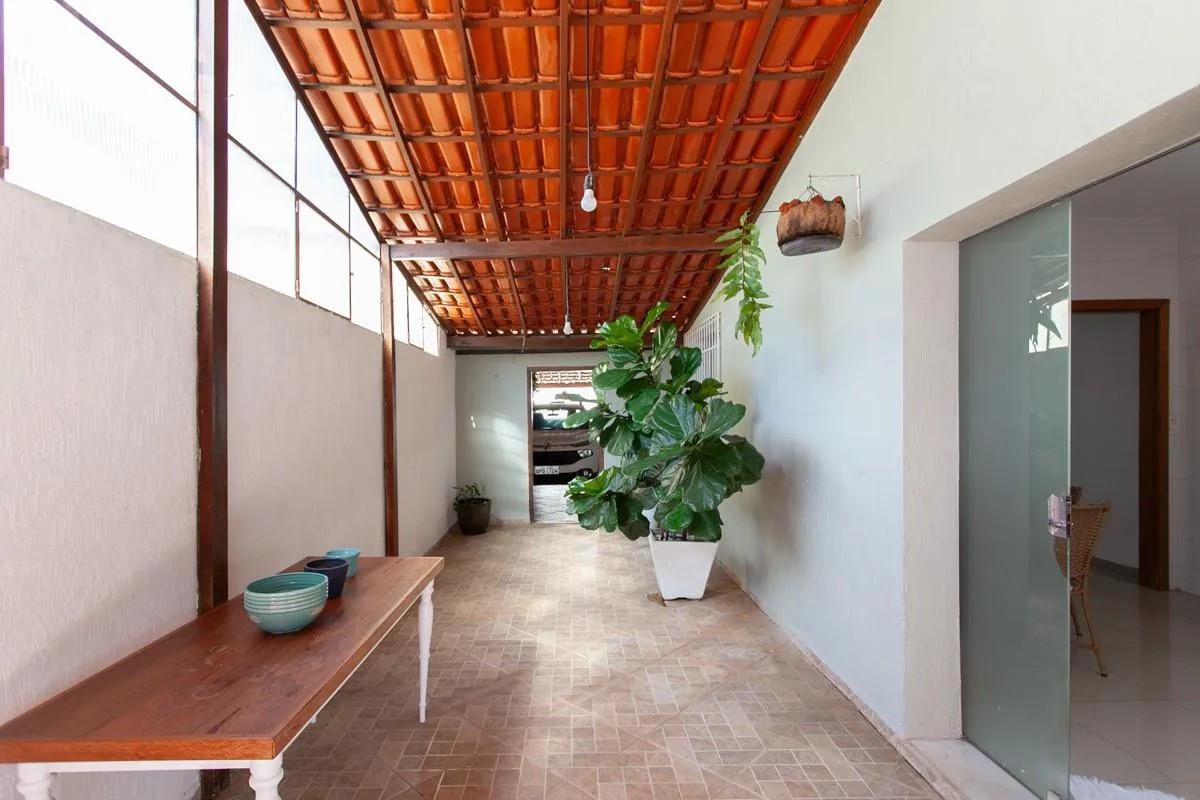 Casa, Santa Mônica, 4 Quartos, 4 Vagas, 1 Suíte