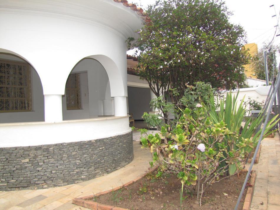 Casa, Colégio Batista, 6 Quartos, 2 Vagas, 2 Suítes