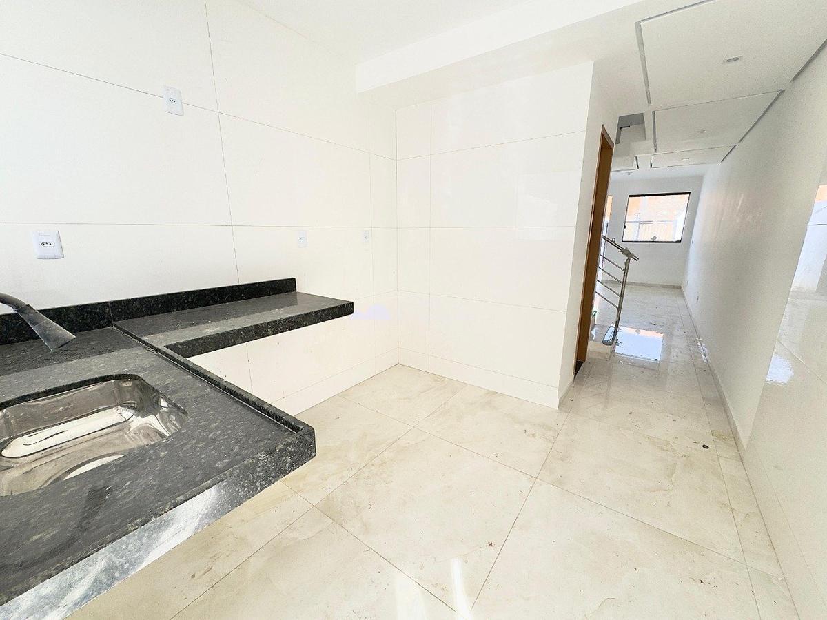 Casa, Lagoinha Leblon (venda Nova), 2 Quartos, 2 Vagas, 2 Suítes