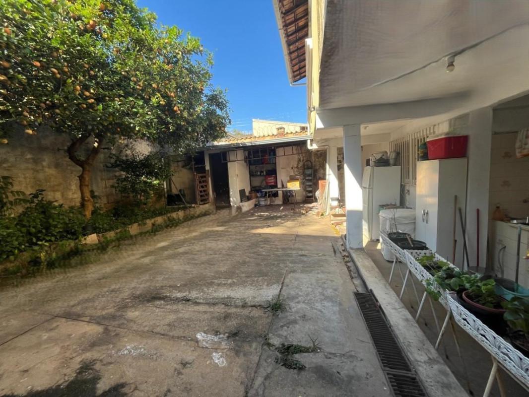 Casa, Alípio de Melo, 3 Quartos, 4 Vagas, 1 Suíte