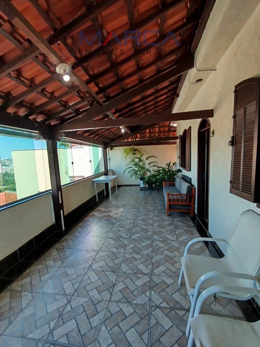 Casa, Acaiaca, 5 Quartos, 4 Vagas