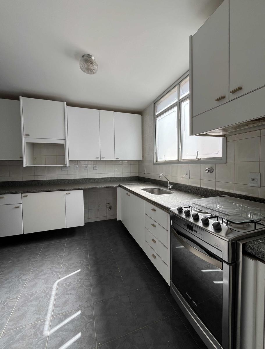 Cobertura, Ramos, 5 Quartos, 2 Vagas, 2 Suítes