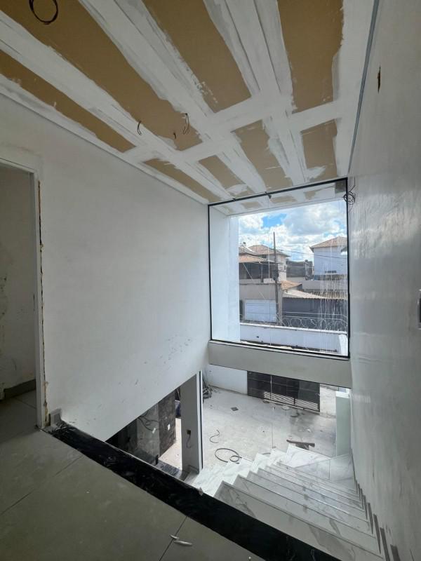 Casa, São Pedro, 3 Quartos, 2 Vagas, 1 Suíte