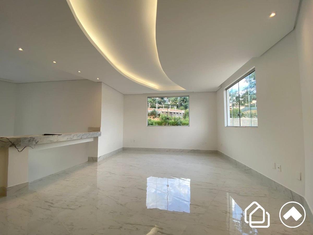 Casa, Estoril, 3 Quartos, 4 Vagas, 1 Suíte