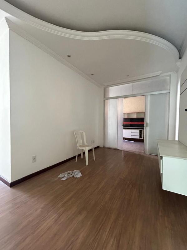 Casa, Castelo, 3 Quartos, 4 Vagas, 1 Suíte