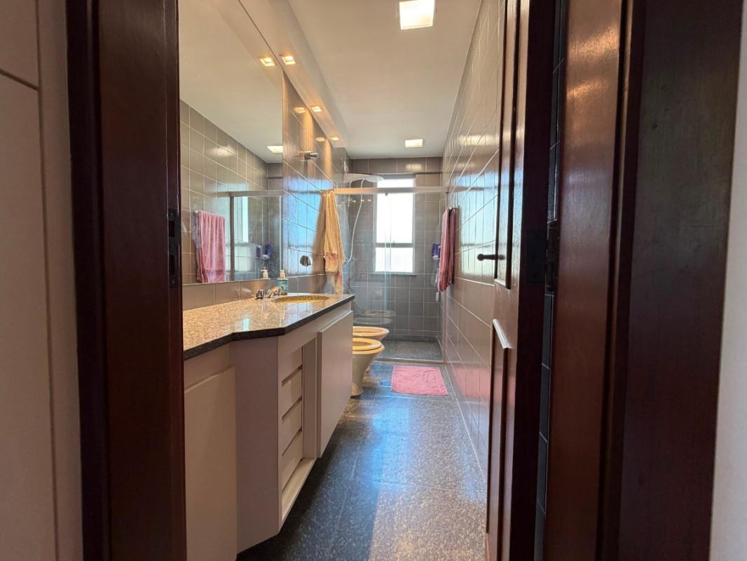 Apartamento, Cruzeiro, 4 Quartos, 2 Vagas, 1 Suíte