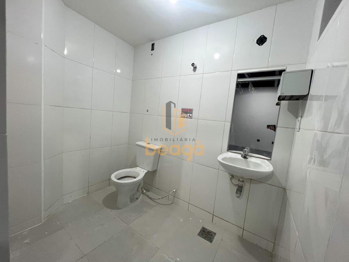 Andar, Coqueiros, 0 Quarto, 4 Vagas