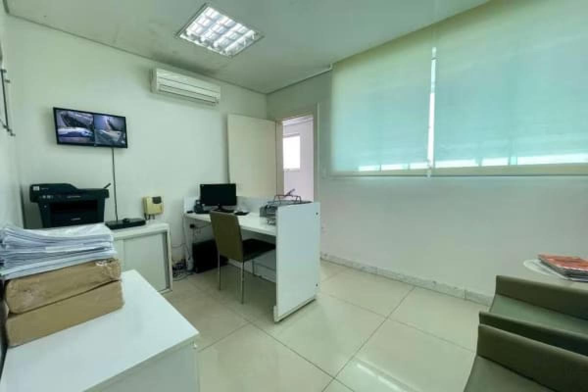 Casa, Itapoã, 4 Quartos, 0 Vaga, 3 Suítes