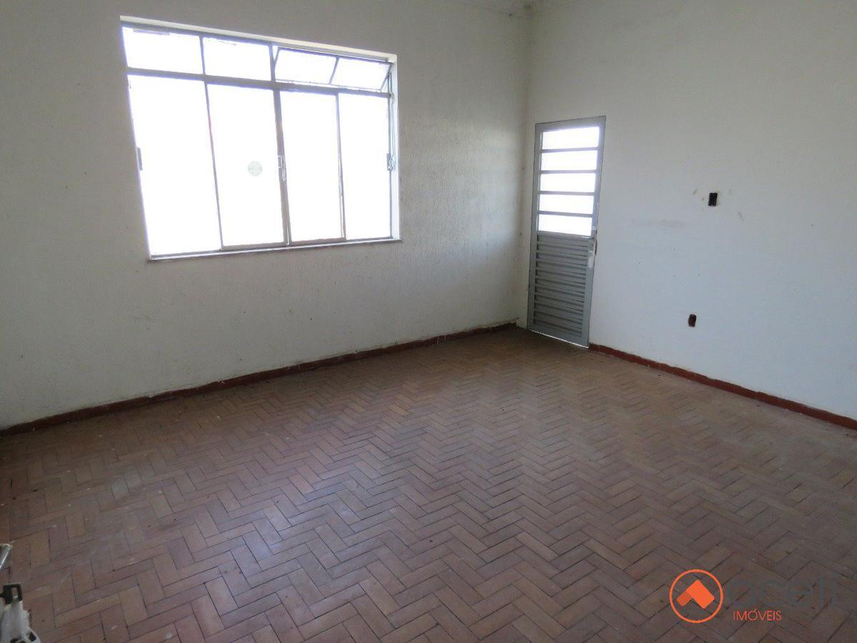 Casa, Carlos Prates, 3 Quartos, 2 Vagas