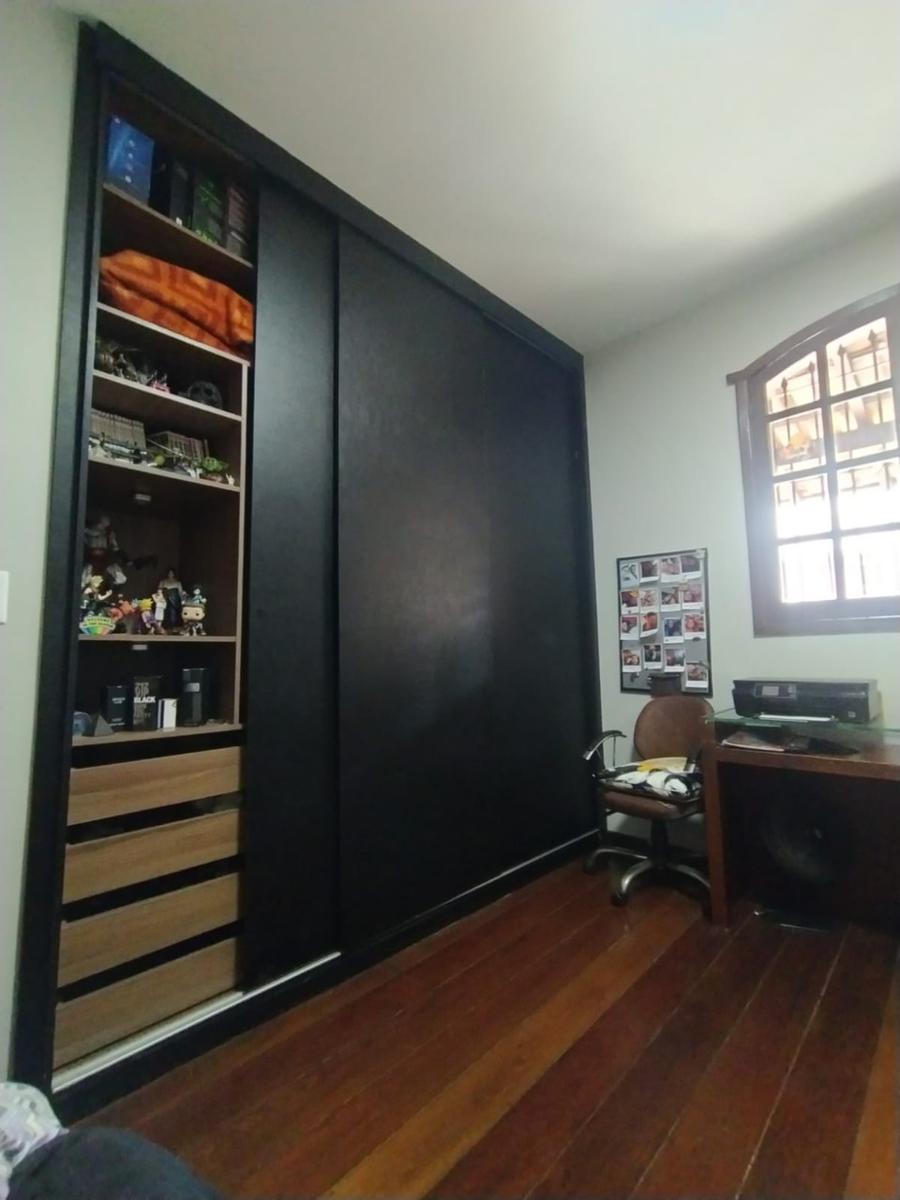 Casa, Serrano, 4 Quartos, 3 Vagas, 1 Suíte