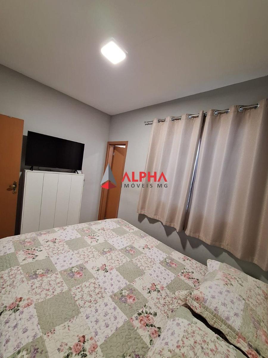 Casa, Palmeiras, 3 Quartos, 4 Vagas, 1 Suíte